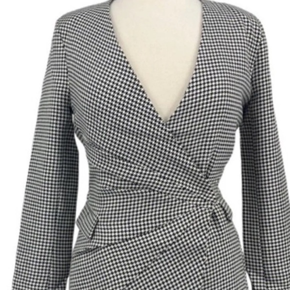 Jason Wu Houndstooth Wrap Blazer
Dress, Size XS Monochrome Long Sleeve Dress - Picture 5 of 9